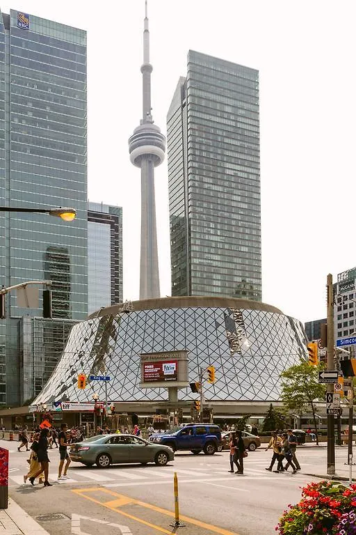 Apartment Enchantment In Yorkville Toronto